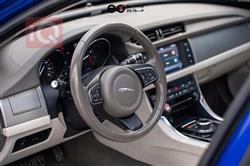 جاكوار XF